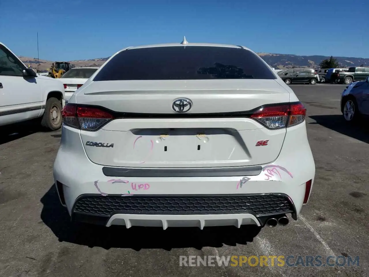 6 Photograph of a damaged car 5YFS4RCEXLP039696 TOYOTA COROLLA 2020