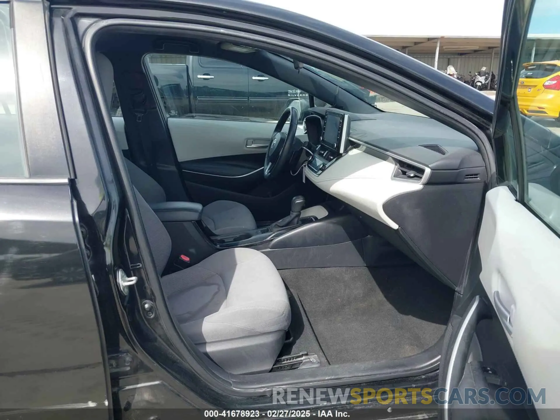 5 Photograph of a damaged car 5YFS4RCEXLP039729 TOYOTA COROLLA 2020