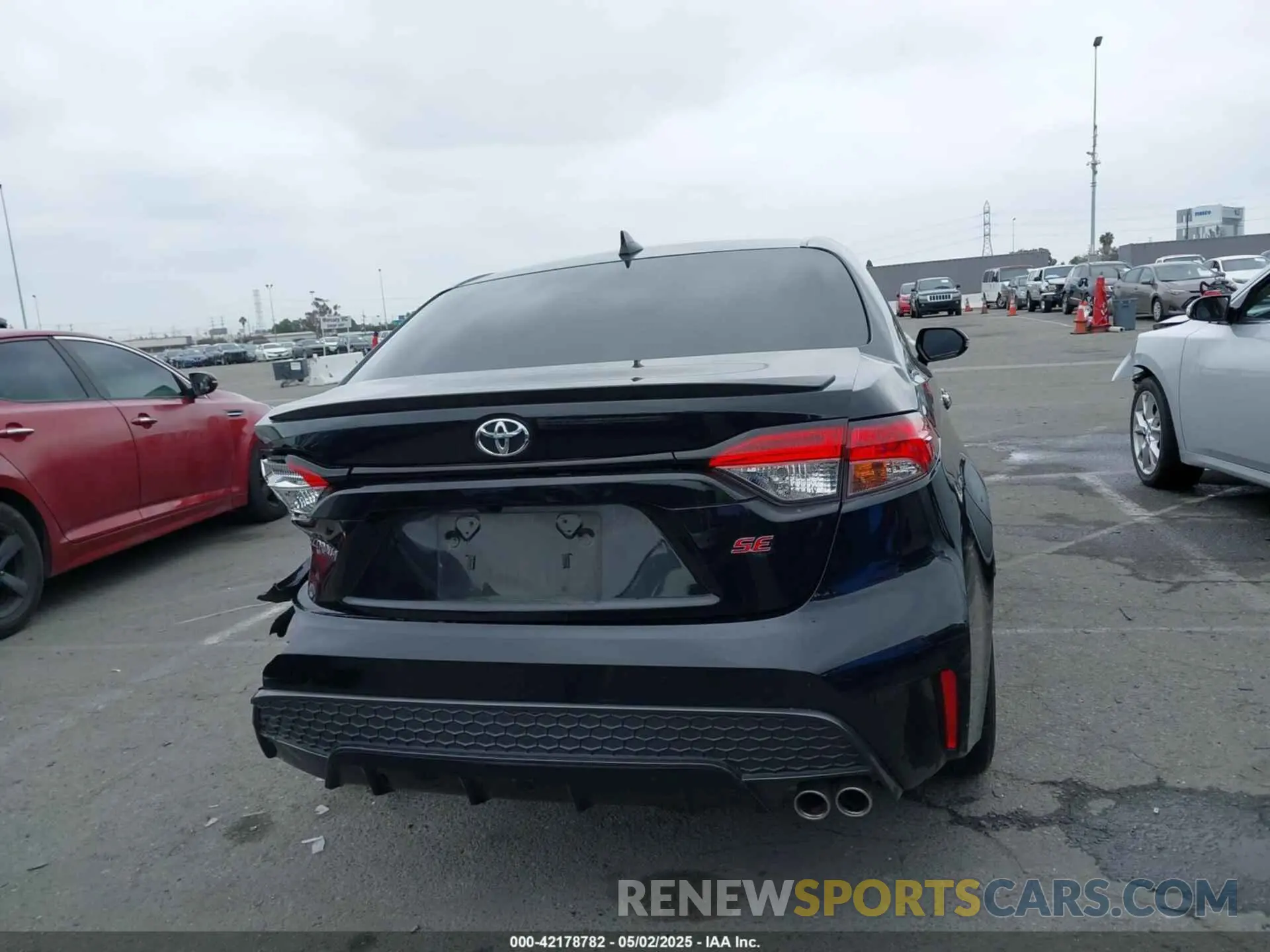 16 Photograph of a damaged car 5YFS4RCEXLP040363 TOYOTA COROLLA 2020