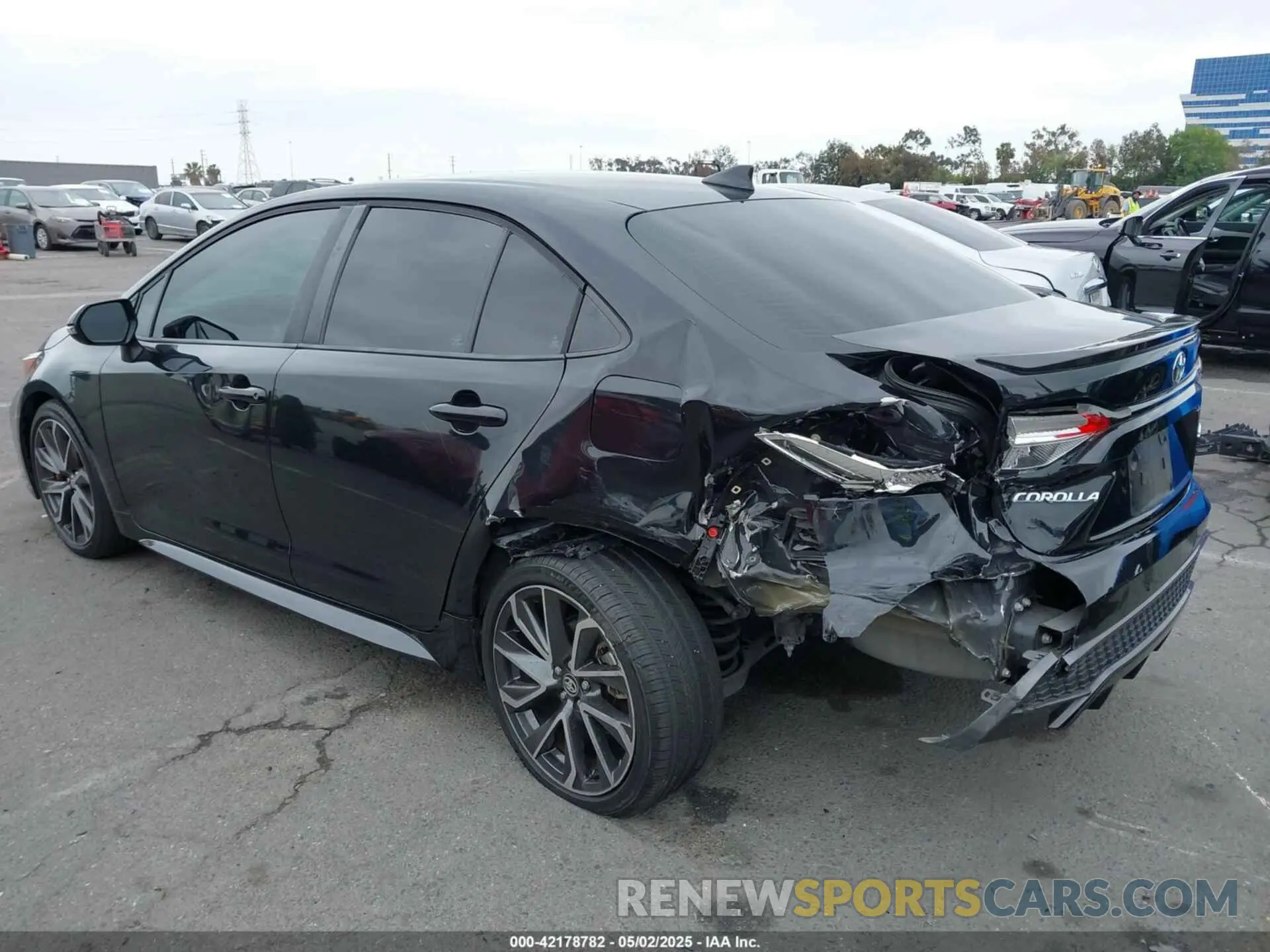 3 Photograph of a damaged car 5YFS4RCEXLP040363 TOYOTA COROLLA 2020