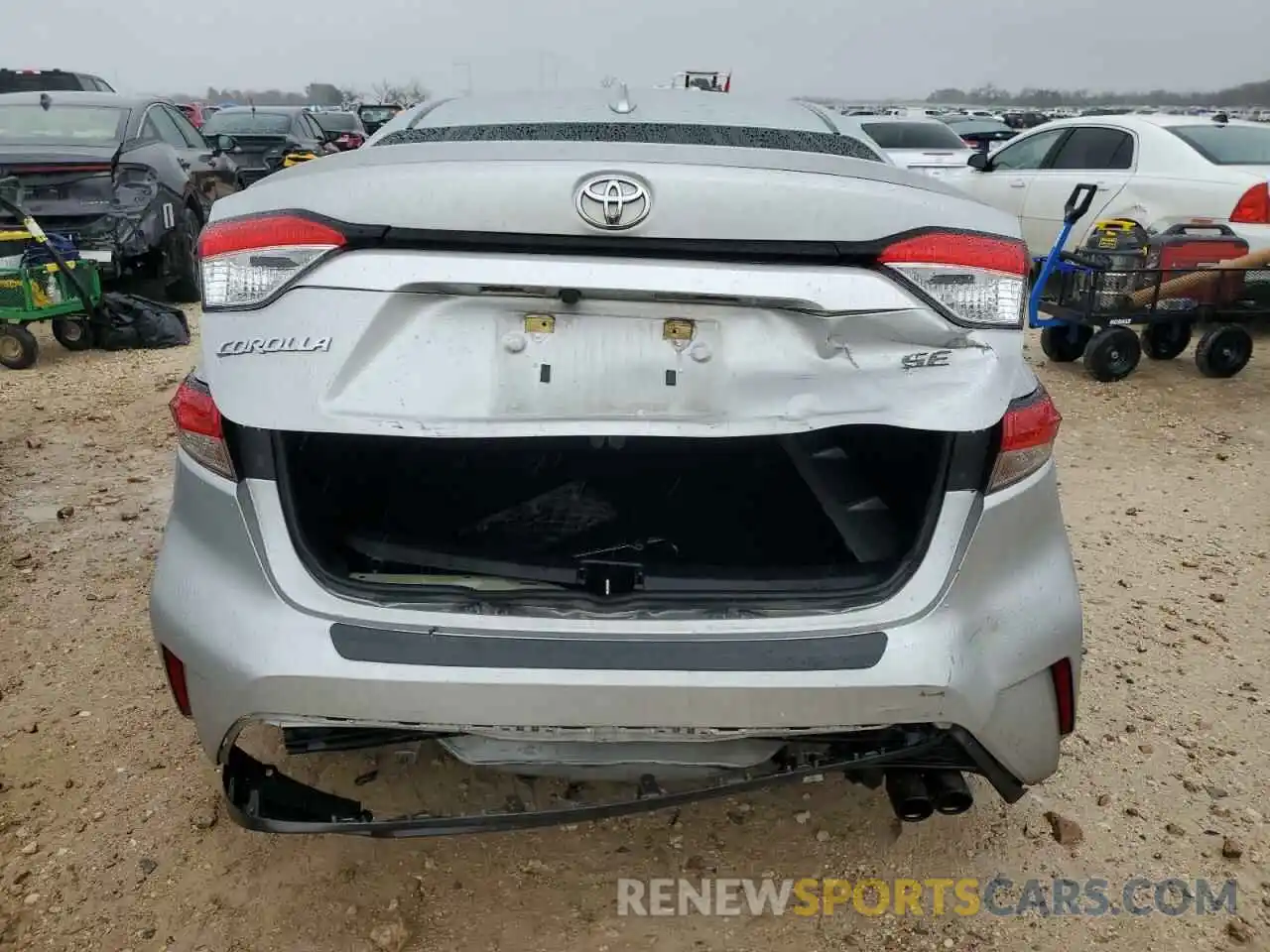 6 Photograph of a damaged car 5YFS4RCEXLP053128 TOYOTA COROLLA 2020