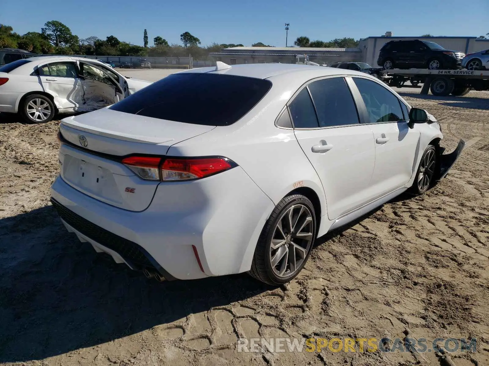 4 Photograph of a damaged car 5YFS4RCEXLP056952 TOYOTA COROLLA 2020