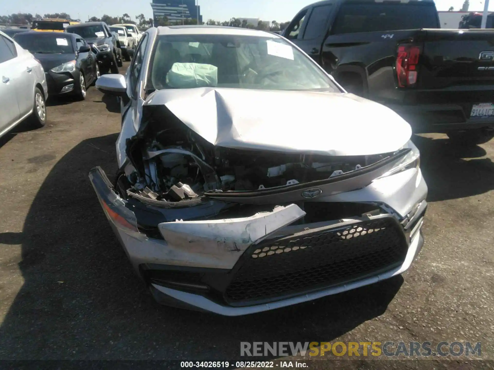 6 Photograph of a damaged car 5YFT4RCE0LP003097 TOYOTA COROLLA 2020