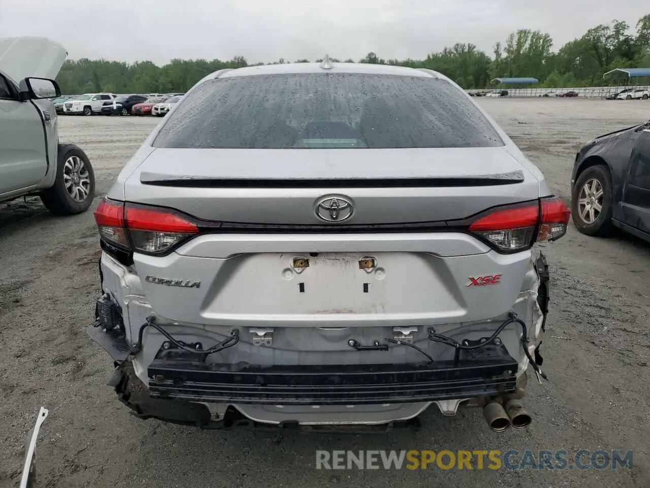 6 Photograph of a damaged car 5YFT4RCE1LP019972 TOYOTA COROLLA 2020