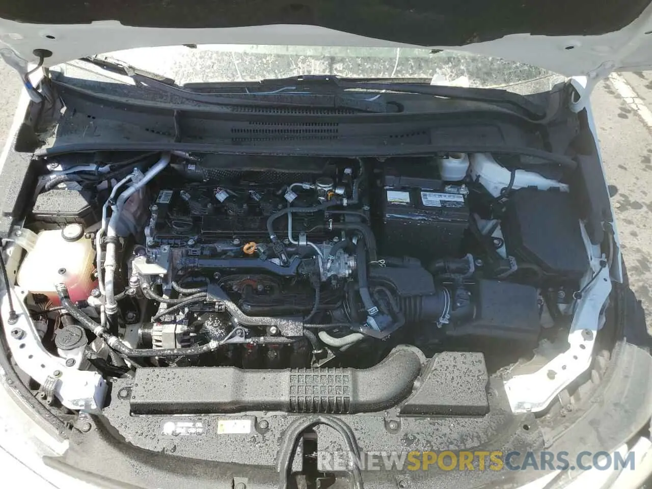 11 Photograph of a damaged car 5YFT4RCE4LP031016 TOYOTA COROLLA 2020