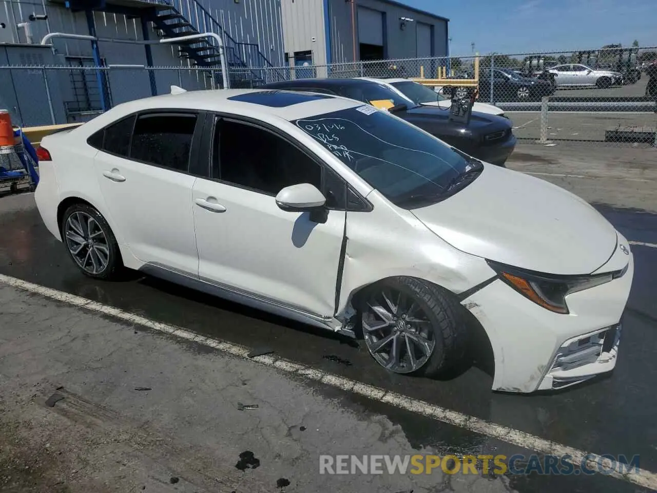 4 Photograph of a damaged car 5YFT4RCE4LP031016 TOYOTA COROLLA 2020