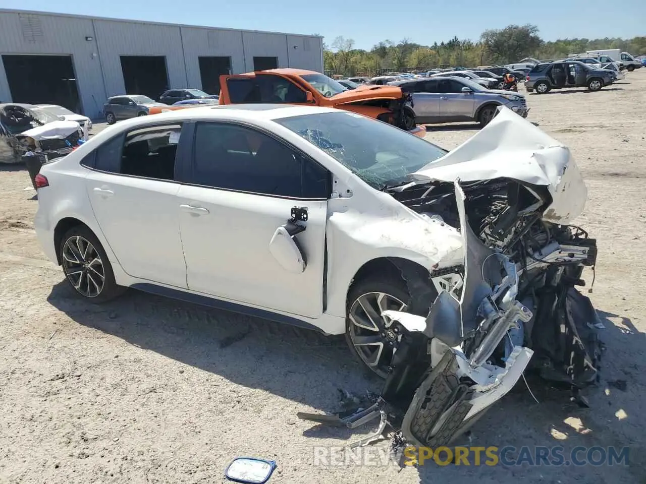 4 Photograph of a damaged car 5YFT4RCE4LP038600 TOYOTA COROLLA 2020