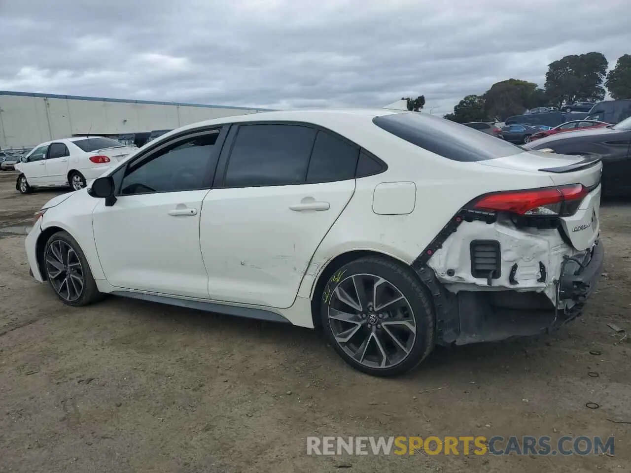 2 Photograph of a damaged car 5YFT4RCE5LP036709 TOYOTA COROLLA 2020
