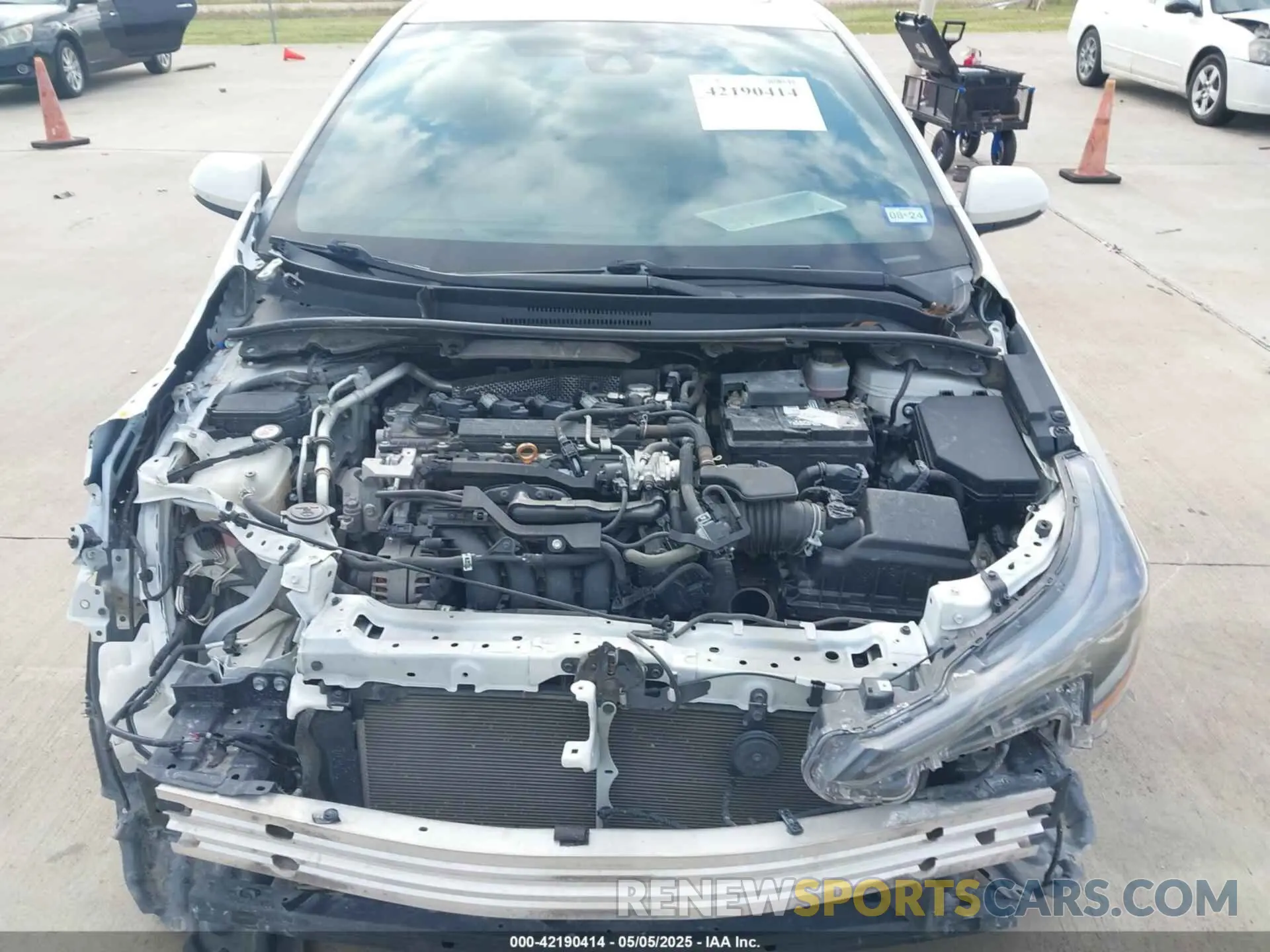 10 Photograph of a damaged car 5YFT4RCE8LP002232 TOYOTA COROLLA 2020