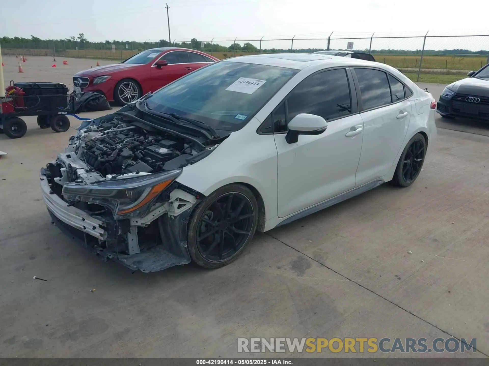 2 Photograph of a damaged car 5YFT4RCE8LP002232 TOYOTA COROLLA 2020