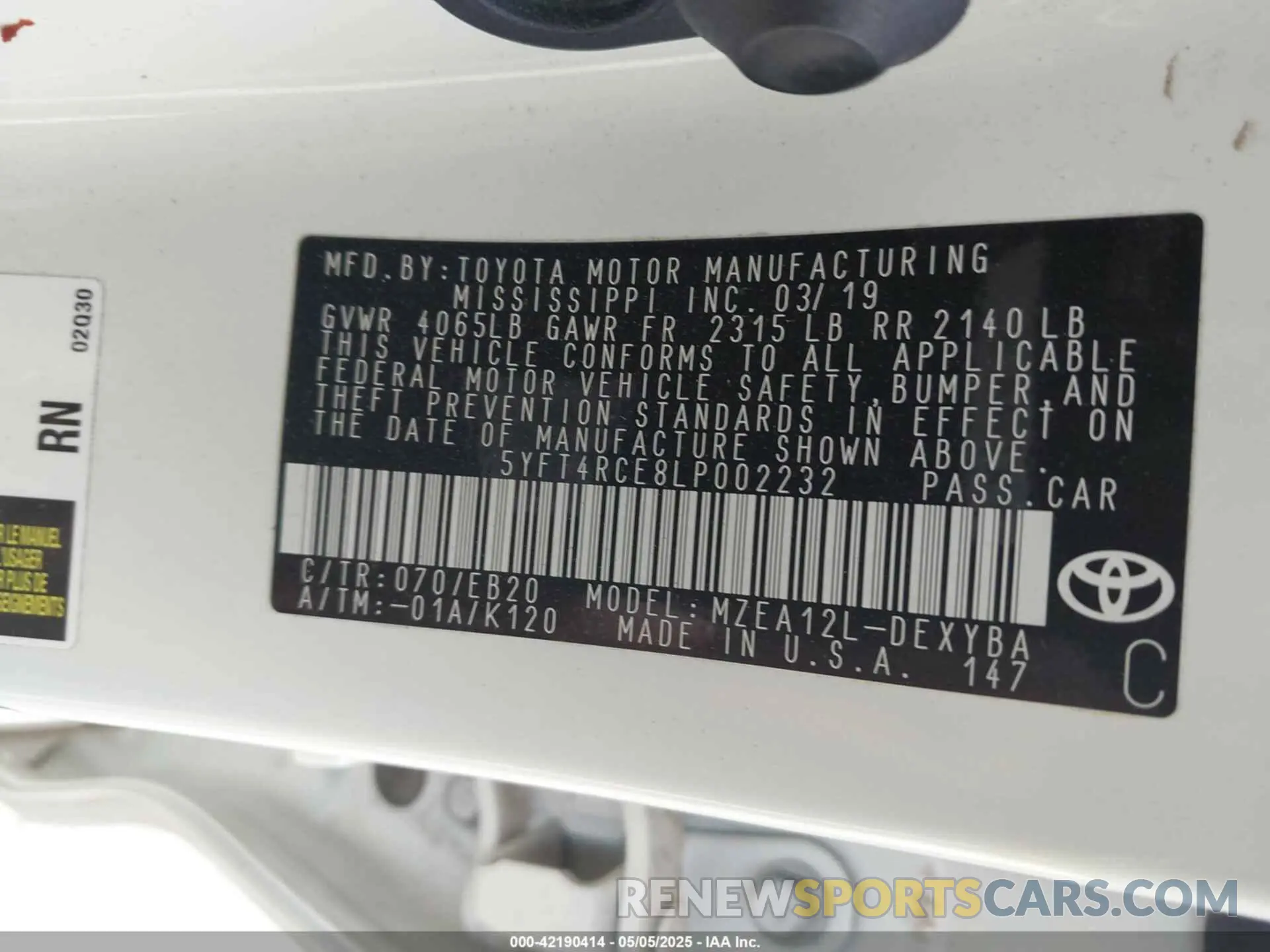 9 Photograph of a damaged car 5YFT4RCE8LP002232 TOYOTA COROLLA 2020
