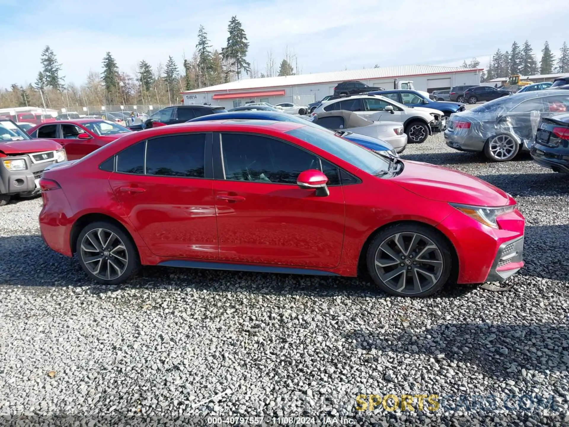 13 Photograph of a damaged car 5YFT4RCE8LP004062 TOYOTA COROLLA 2020