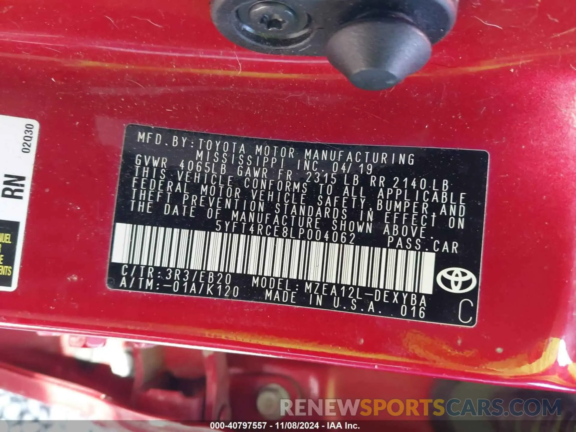 9 Photograph of a damaged car 5YFT4RCE8LP004062 TOYOTA COROLLA 2020