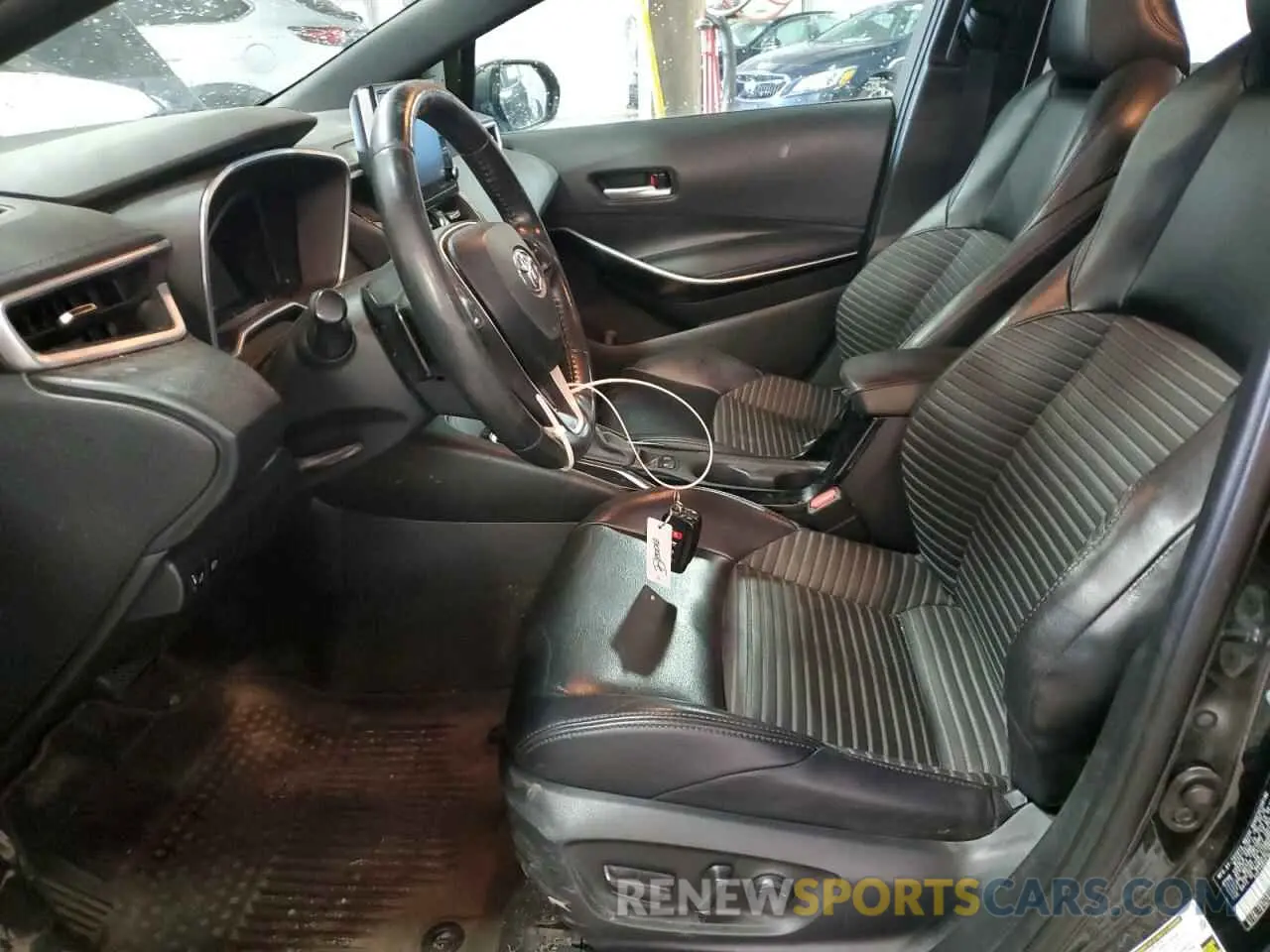 7 Photograph of a damaged car 5YFT4RCE9LP009013 TOYOTA COROLLA 2020