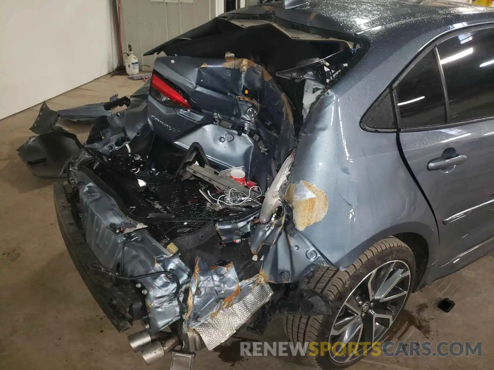 9 Photograph of a damaged car 5YFT4RCEXLP008419 TOYOTA COROLLA 2020