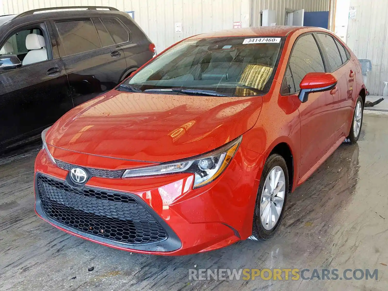 2 Photograph of a damaged car 5YFVPRAE0LP100240 TOYOTA COROLLA 2020