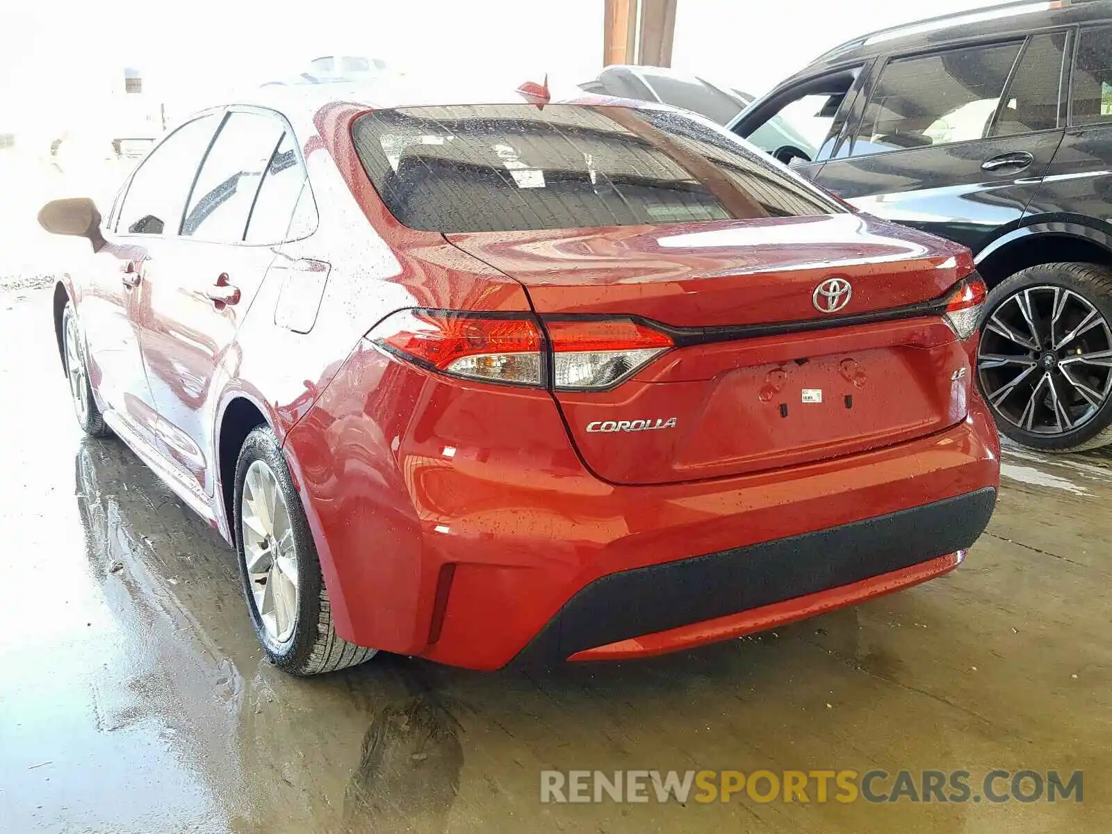 3 Photograph of a damaged car 5YFVPRAE0LP100240 TOYOTA COROLLA 2020