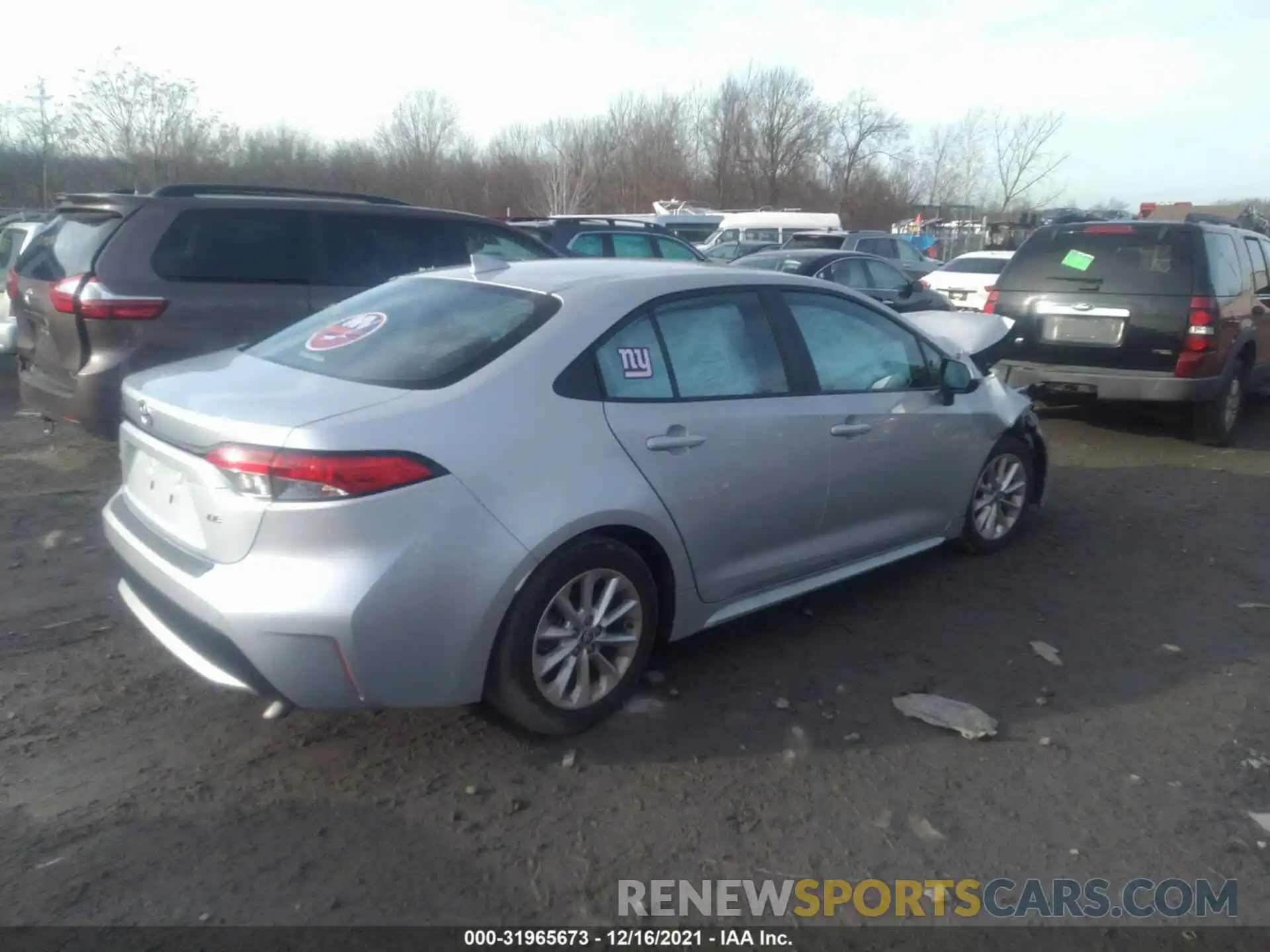 4 Photograph of a damaged car 5YFVPRAE1LP082573 TOYOTA COROLLA 2020