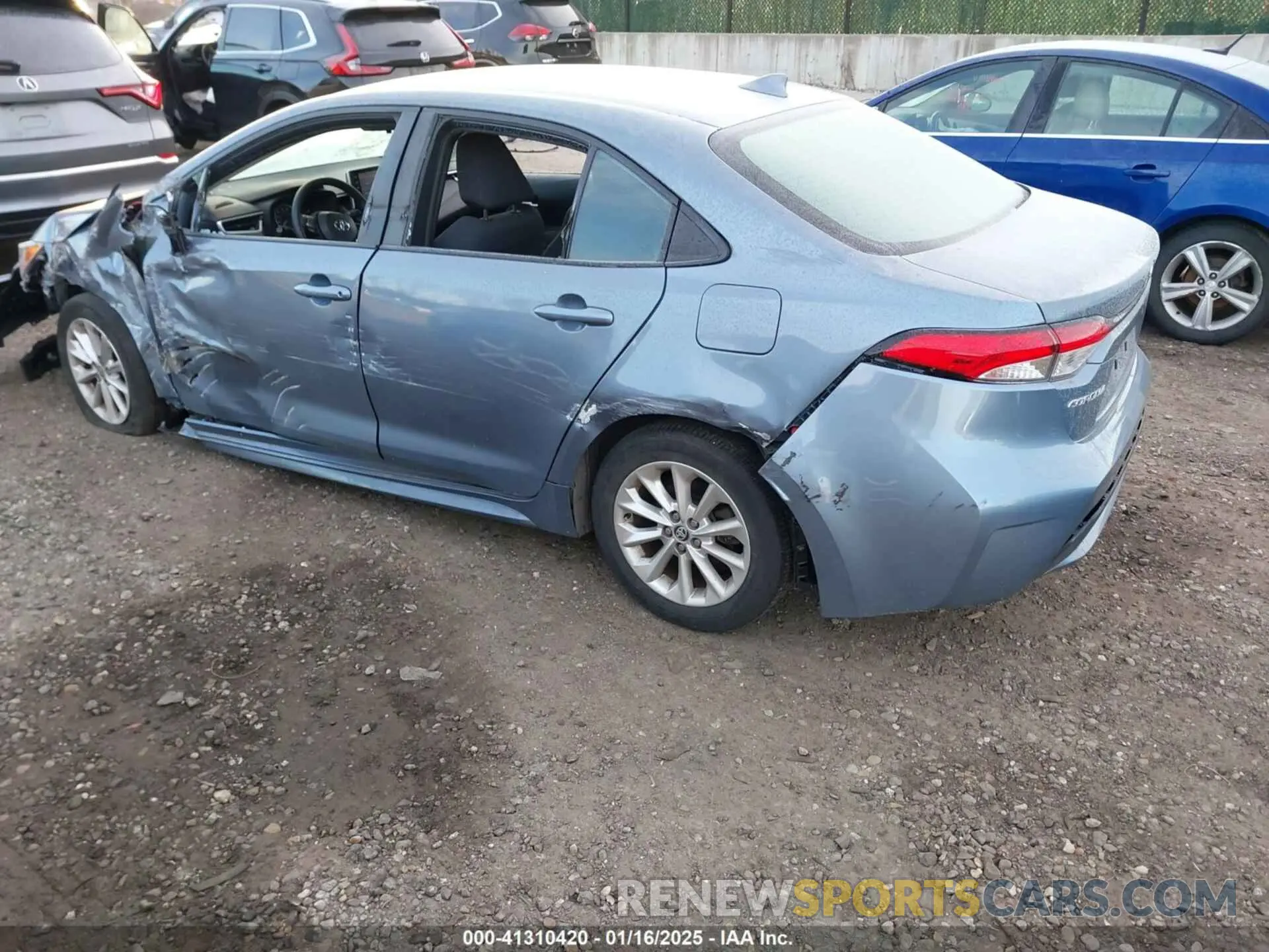3 Photograph of a damaged car 5YFVPRAE7LP081430 TOYOTA COROLLA 2020