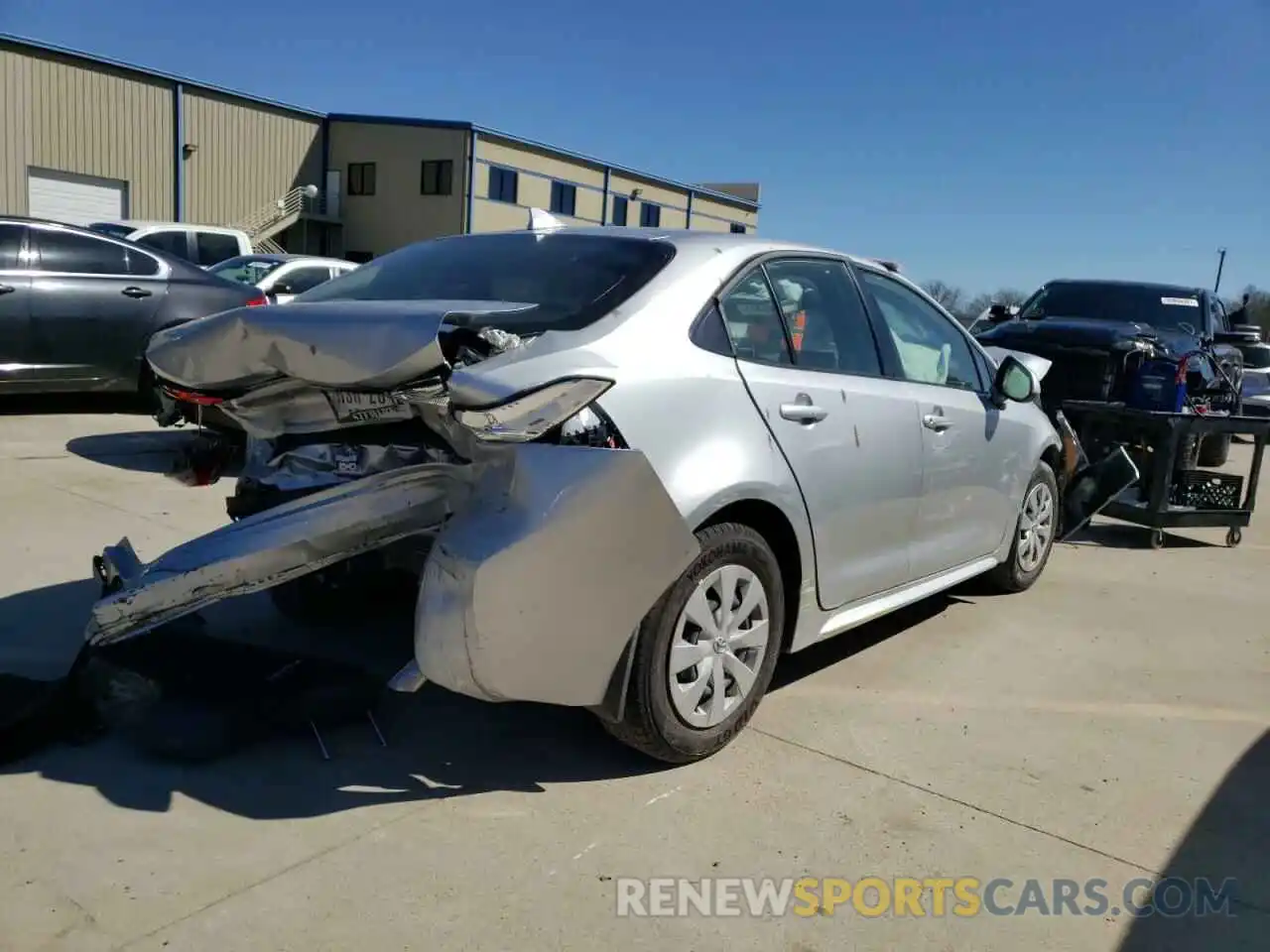 4 Photograph of a damaged car JTDDPRAE4LJ071308 TOYOTA COROLLA 2020