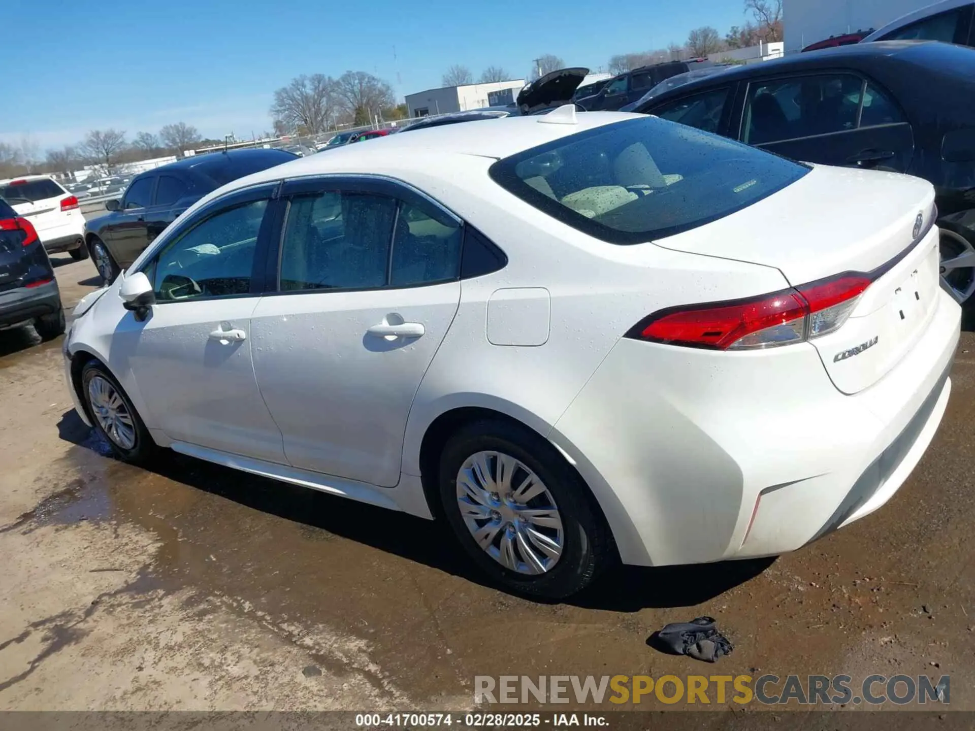 15 Photograph of a damaged car JTDDPRAE6LJ082763 TOYOTA COROLLA 2020