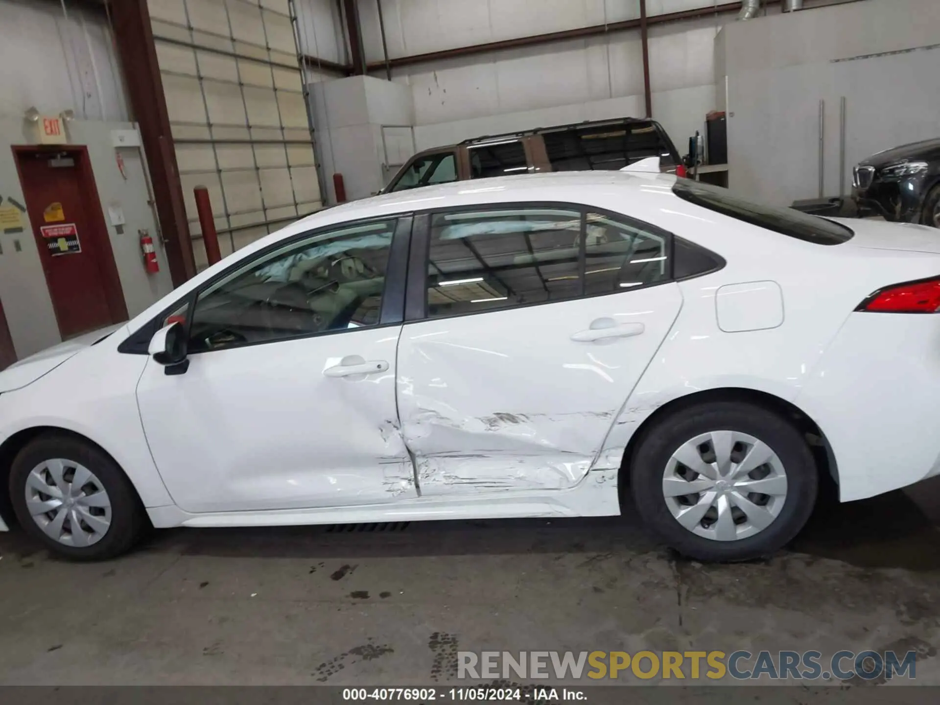 14 Photograph of a damaged car JTDDPRAE9LJ004929 TOYOTA COROLLA 2020
