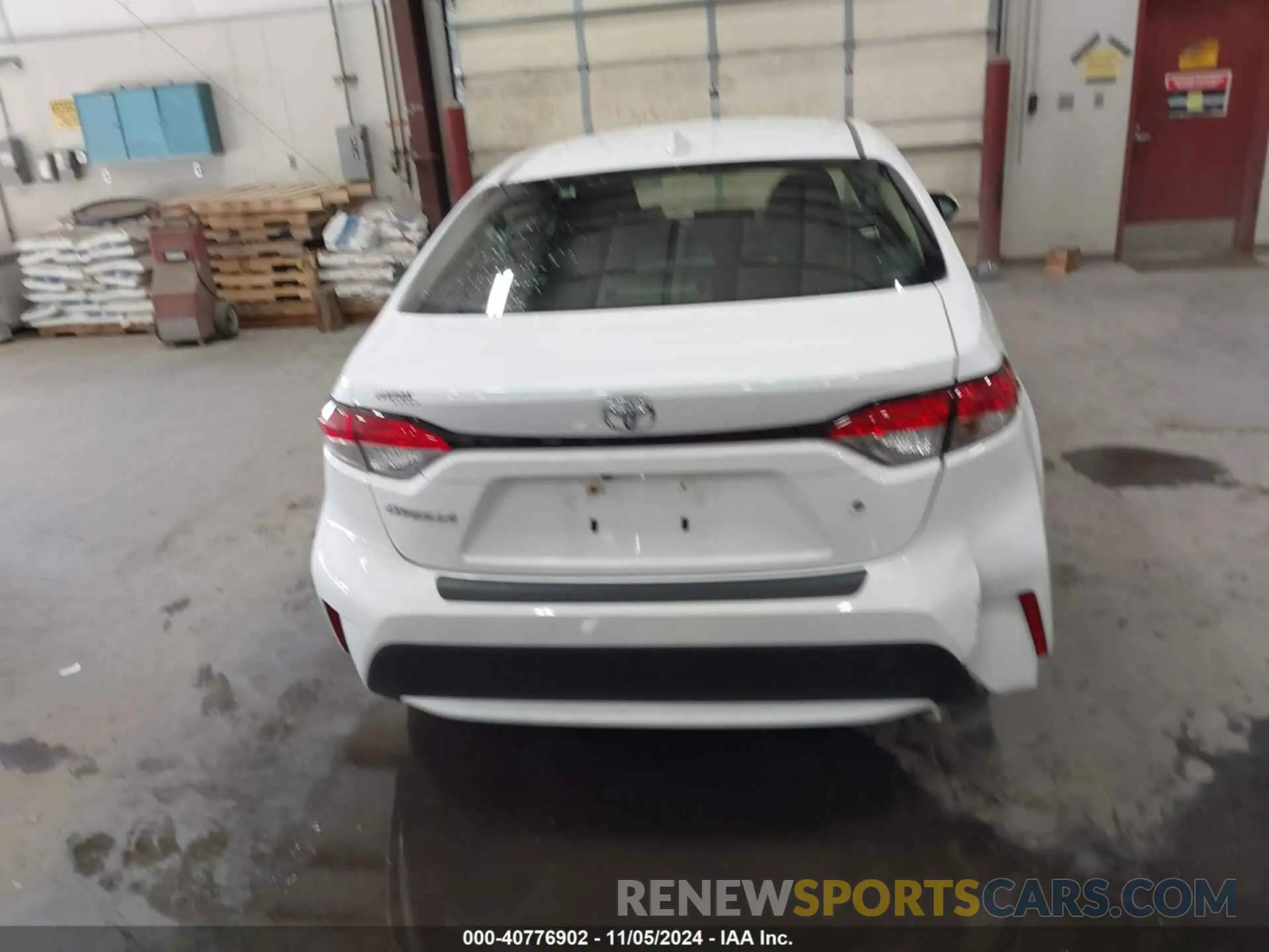 16 Photograph of a damaged car JTDDPRAE9LJ004929 TOYOTA COROLLA 2020