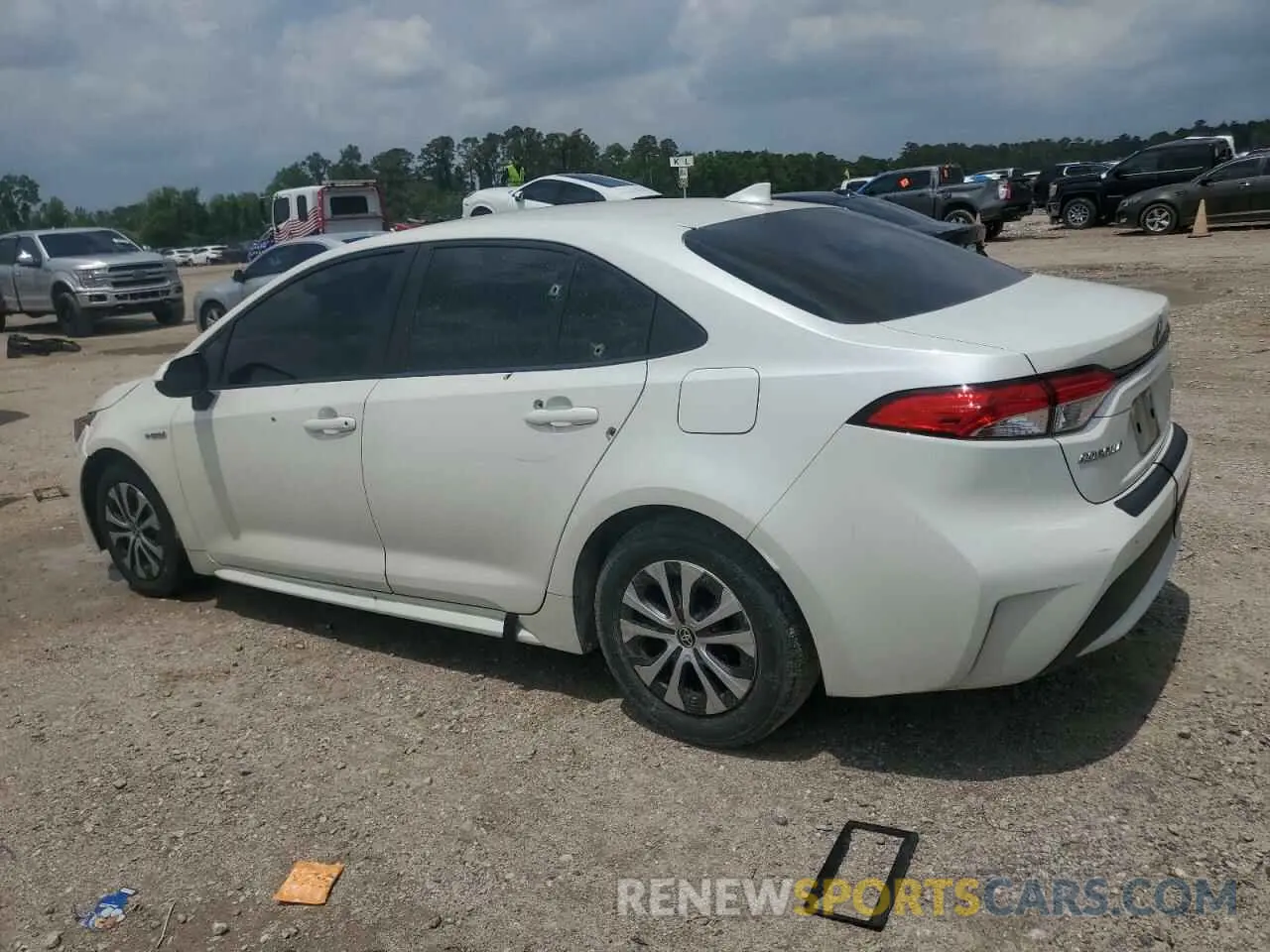 2 Photograph of a damaged car JTDEBRBE0LJ005680 TOYOTA COROLLA 2020