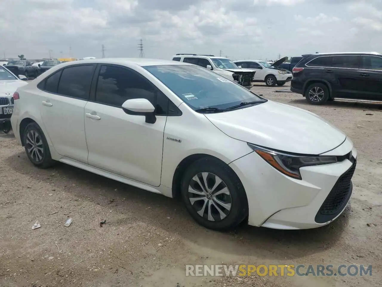 4 Photograph of a damaged car JTDEBRBE0LJ005680 TOYOTA COROLLA 2020