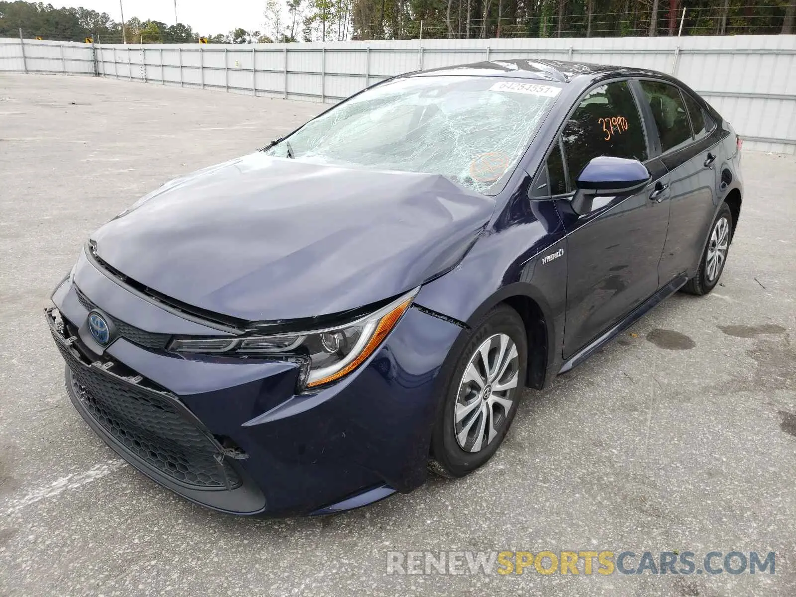 2 Photograph of a damaged car JTDEBRBE0LJ008014 TOYOTA COROLLA 2020