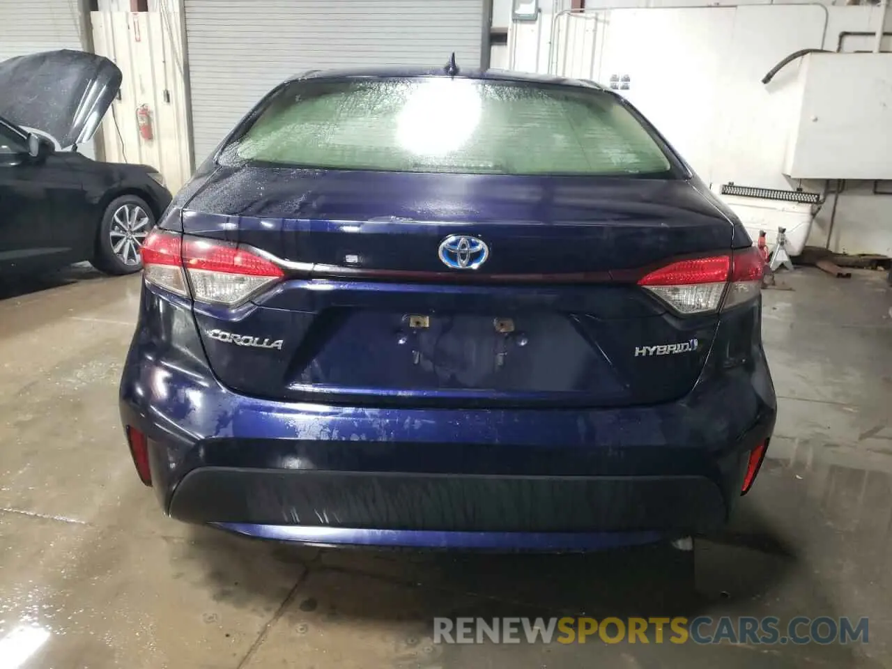 6 Photograph of a damaged car JTDEBRBE0LJ013861 TOYOTA COROLLA 2020