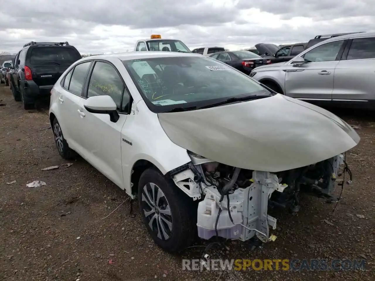 1 Photograph of a damaged car JTDEBRBE0LJ016128 TOYOTA COROLLA 2020