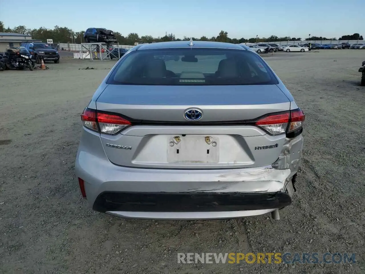 6 Photograph of a damaged car JTDEBRBE0LJ027047 TOYOTA COROLLA 2020