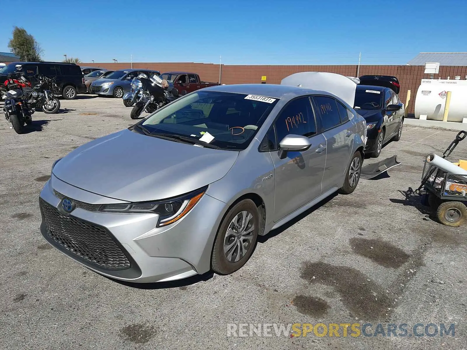 2 Photograph of a damaged car JTDEBRBE1LJ013156 TOYOTA COROLLA 2020