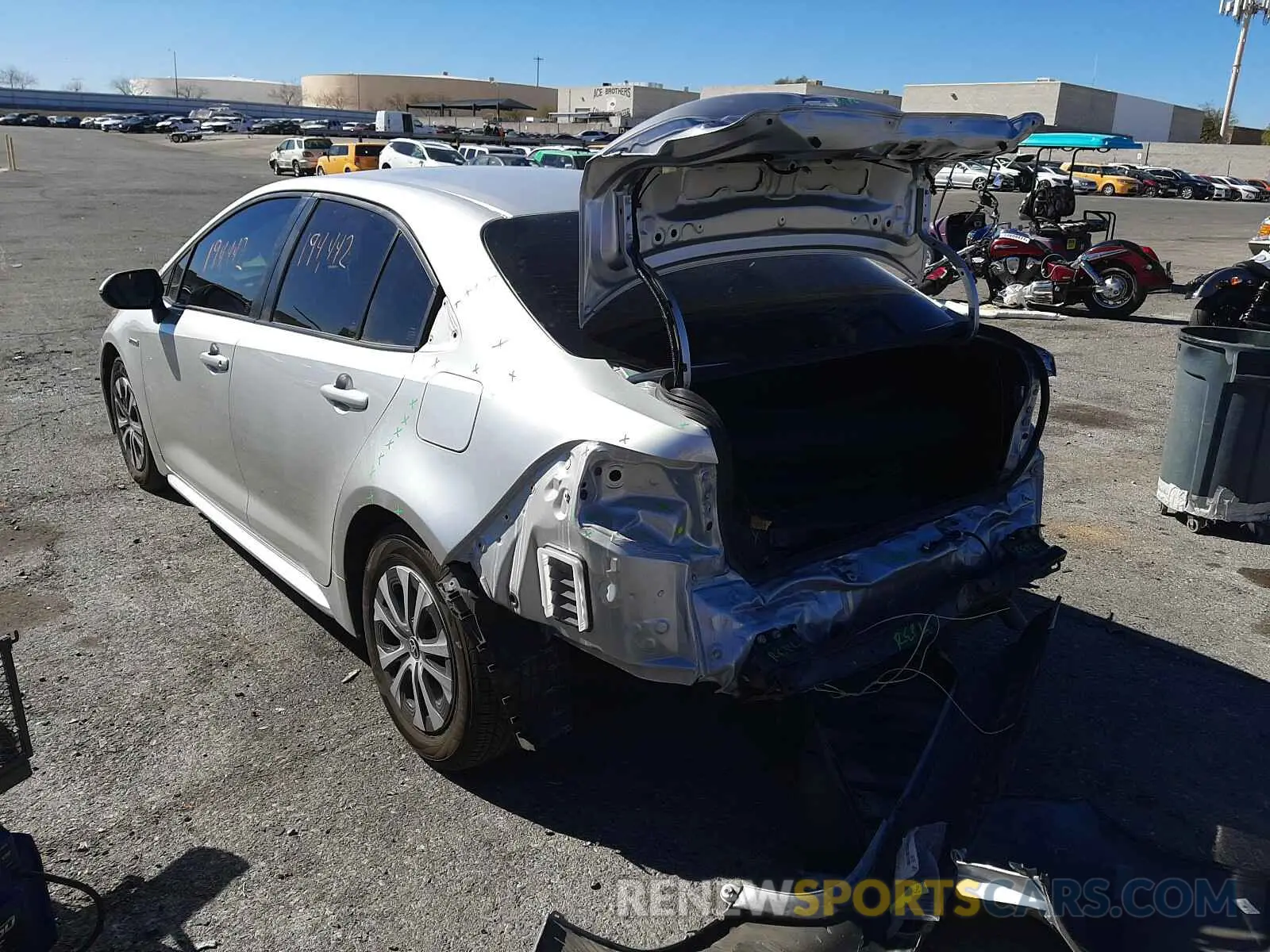 3 Photograph of a damaged car JTDEBRBE1LJ013156 TOYOTA COROLLA 2020