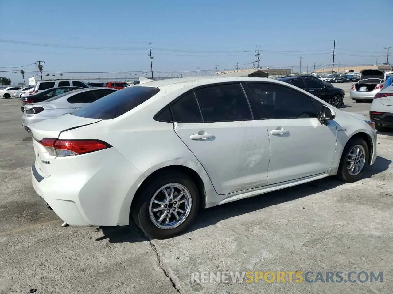 3 Photograph of a damaged car JTDEBRBE1LJ018390 TOYOTA COROLLA 2020