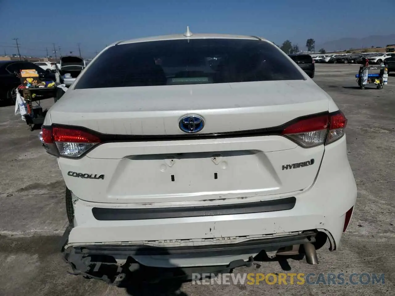 6 Photograph of a damaged car JTDEBRBE1LJ018390 TOYOTA COROLLA 2020