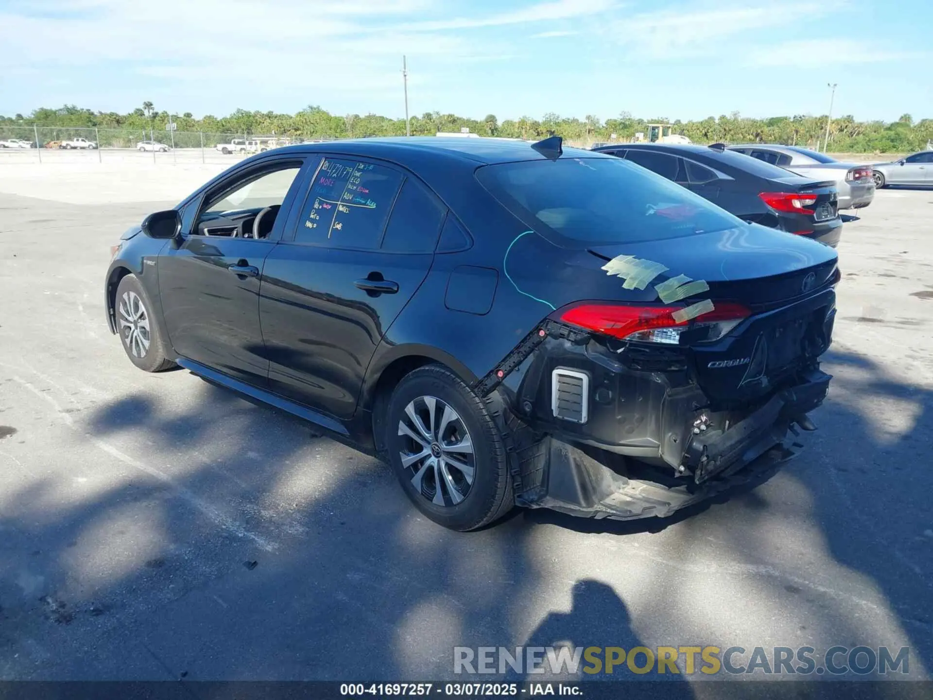 3 Photograph of a damaged car JTDEBRBE1LJ018888 TOYOTA COROLLA 2020