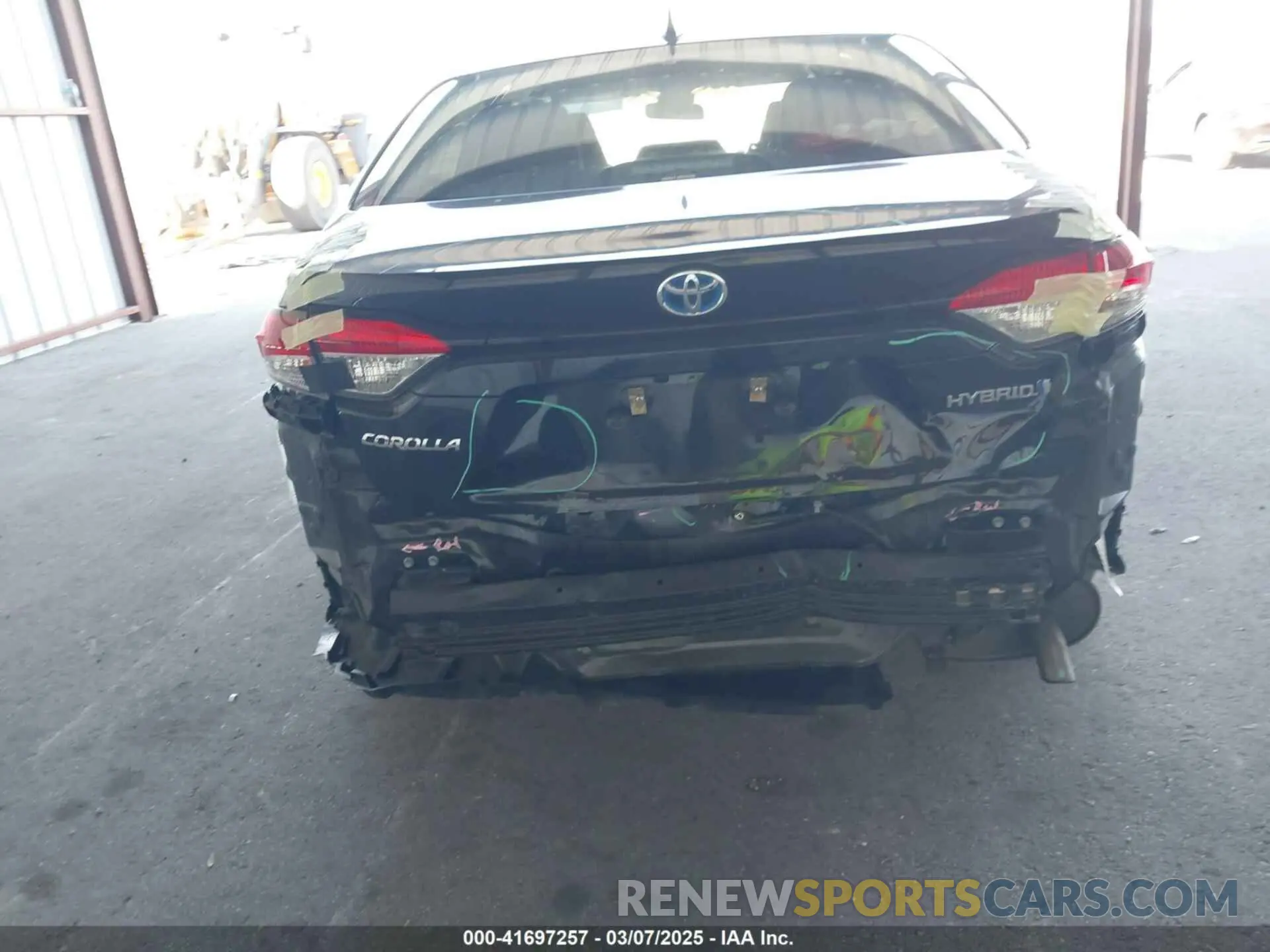 6 Photograph of a damaged car JTDEBRBE1LJ018888 TOYOTA COROLLA 2020