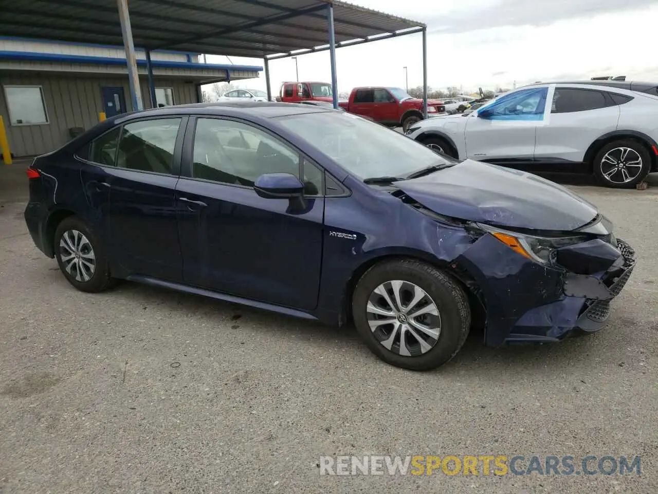 4 Photograph of a damaged car JTDEBRBE1LJ024836 TOYOTA COROLLA 2020
