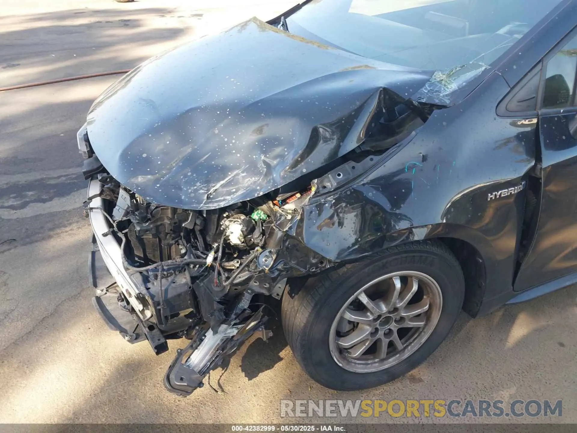 18 Photograph of a damaged car JTDEBRBE2LJ001601 TOYOTA COROLLA 2020