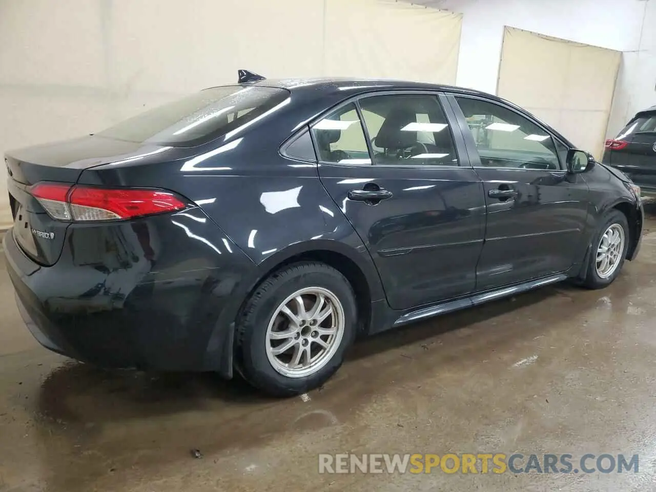 3 Photograph of a damaged car JTDEBRBE2LJ004935 TOYOTA COROLLA 2020