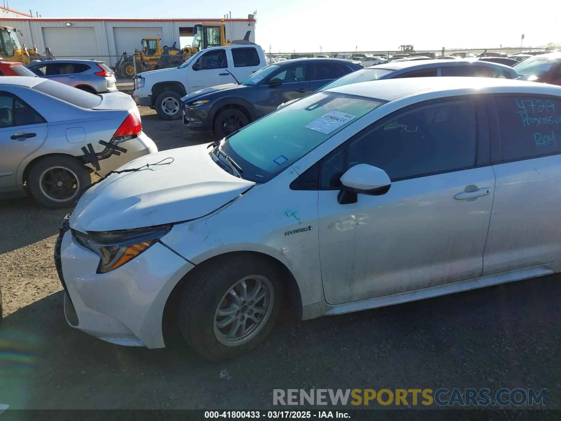15 Photograph of a damaged car JTDEBRBE2LJ008225 TOYOTA COROLLA 2020
