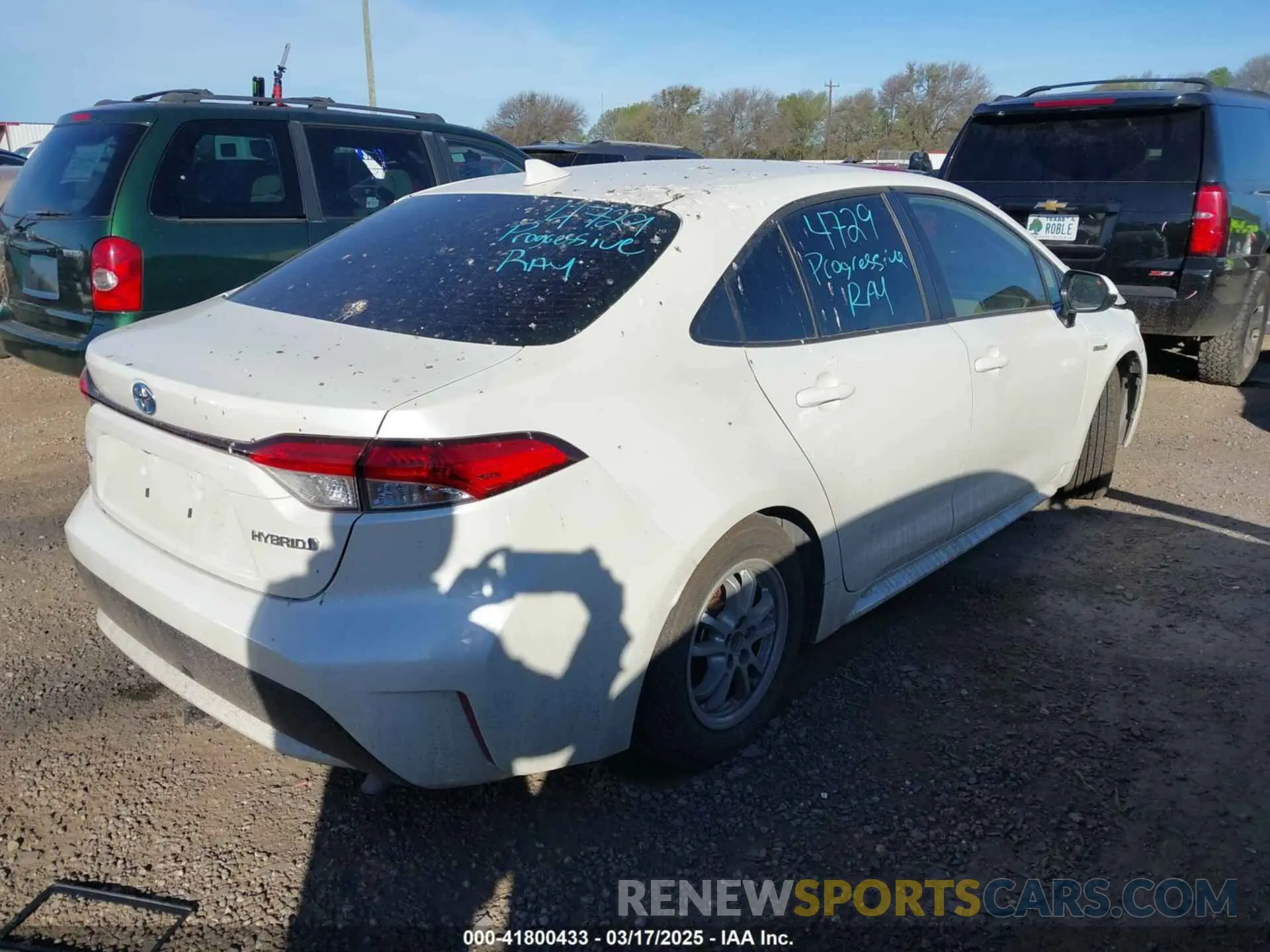 4 Photograph of a damaged car JTDEBRBE2LJ008225 TOYOTA COROLLA 2020