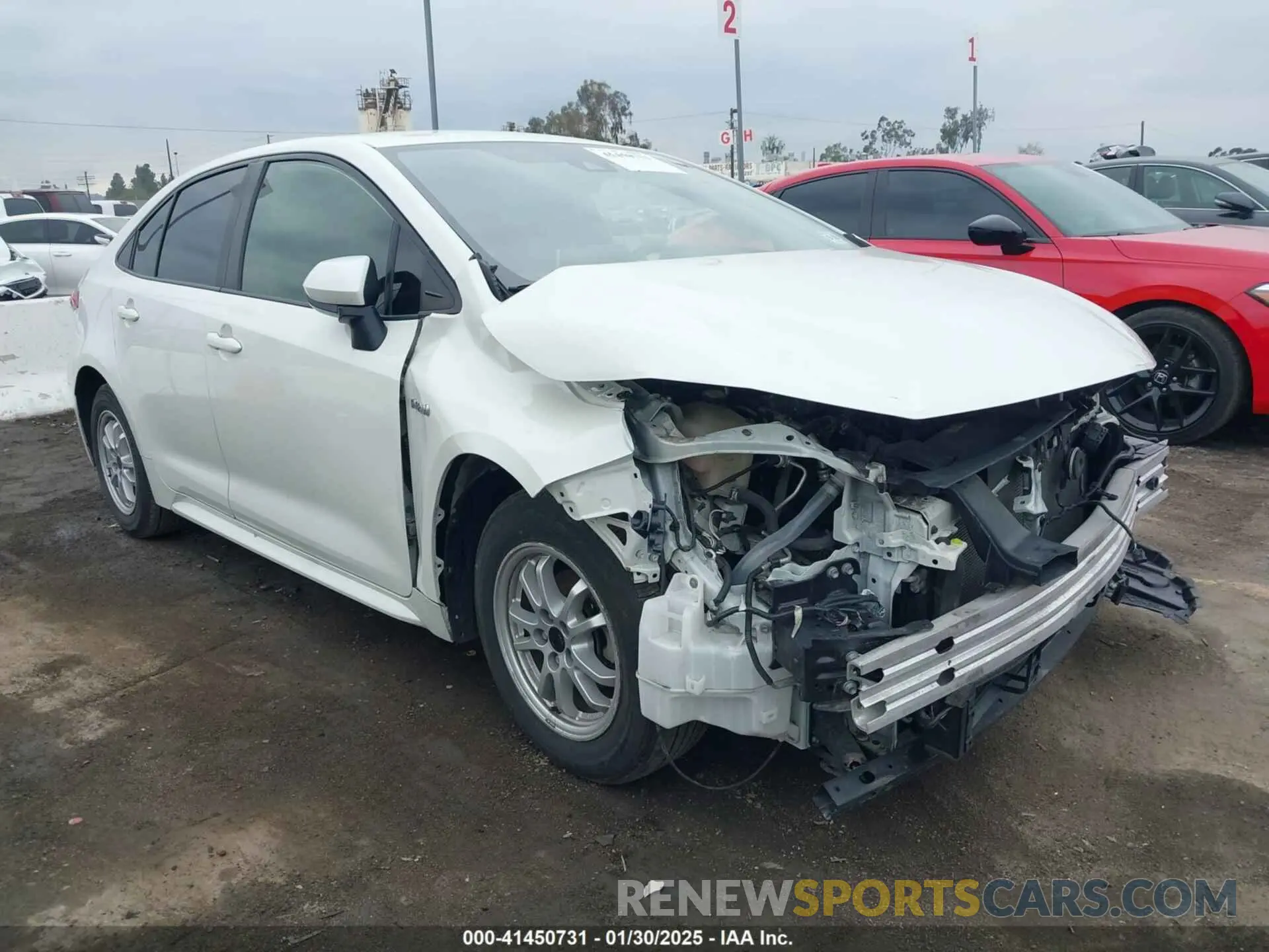 1 Photograph of a damaged car JTDEBRBE2LJ008922 TOYOTA COROLLA 2020