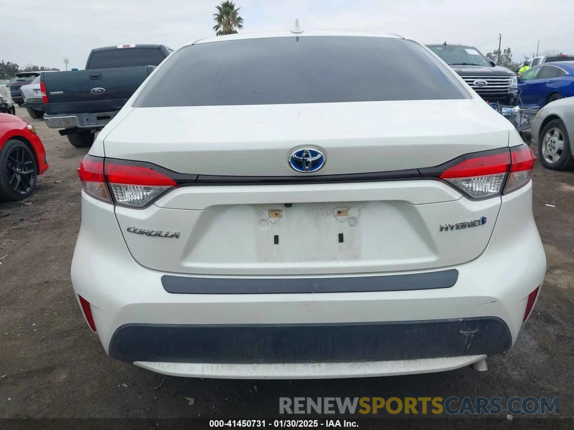 16 Photograph of a damaged car JTDEBRBE2LJ008922 TOYOTA COROLLA 2020