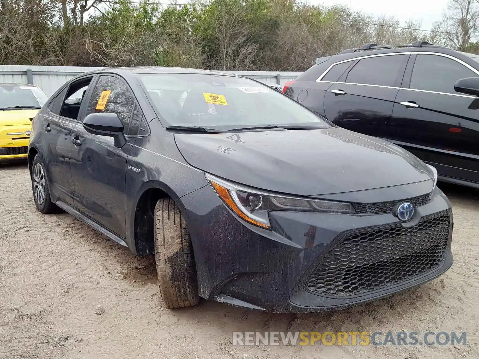 1 Photograph of a damaged car JTDEBRBE2LJ012291 TOYOTA COROLLA 2020