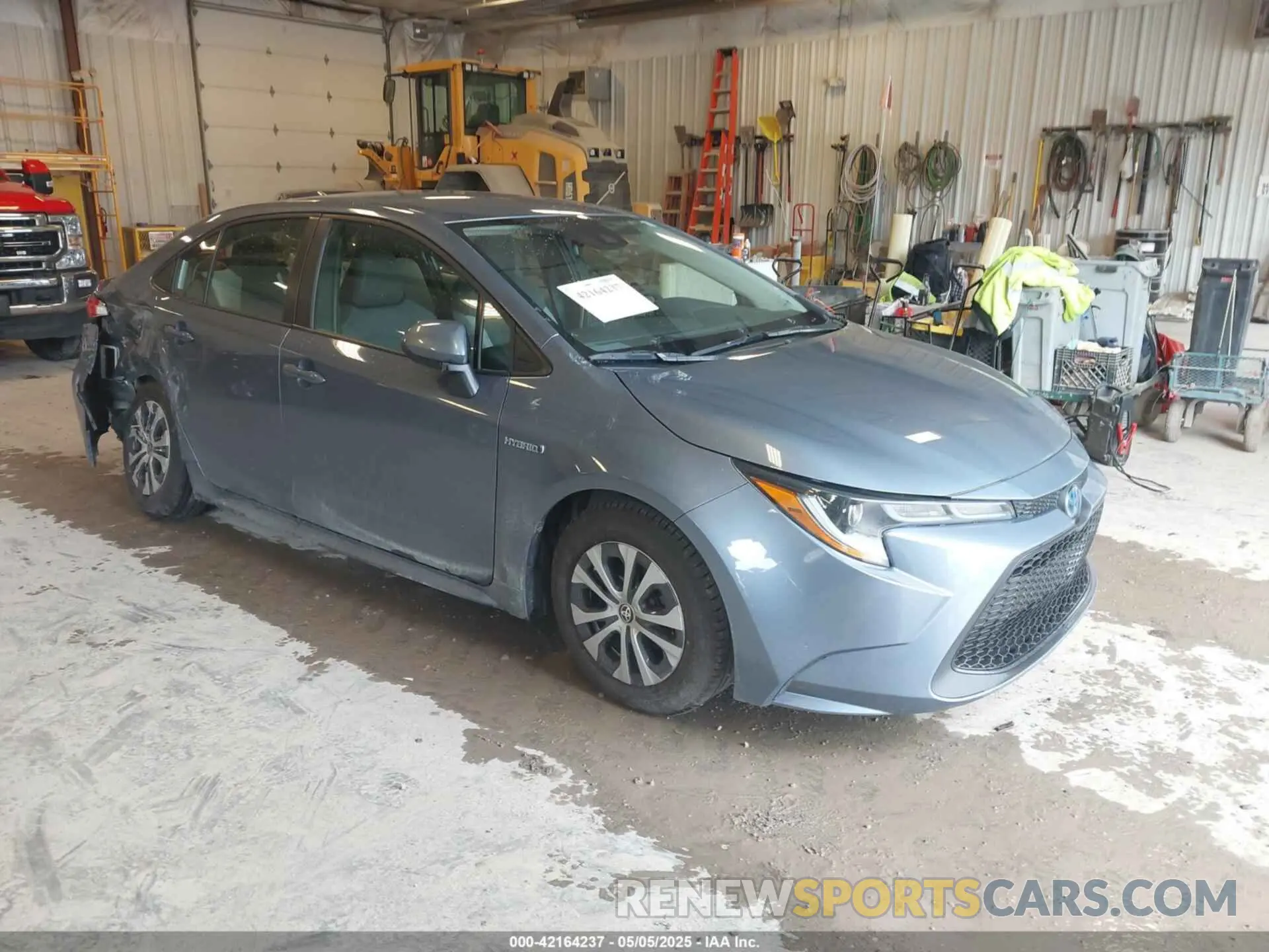 1 Photograph of a damaged car JTDEBRBE2LJ015742 TOYOTA COROLLA 2020
