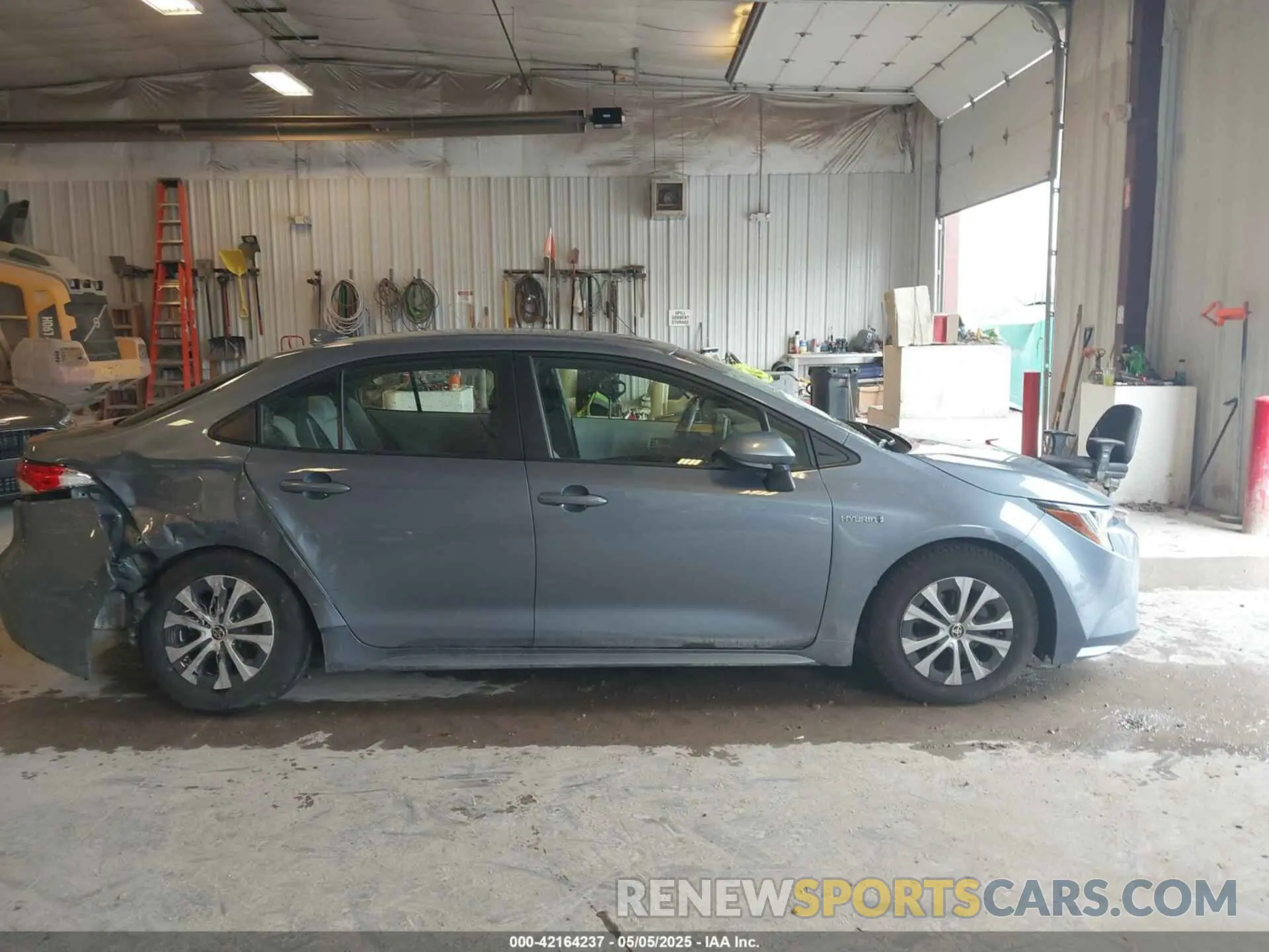 13 Photograph of a damaged car JTDEBRBE2LJ015742 TOYOTA COROLLA 2020
