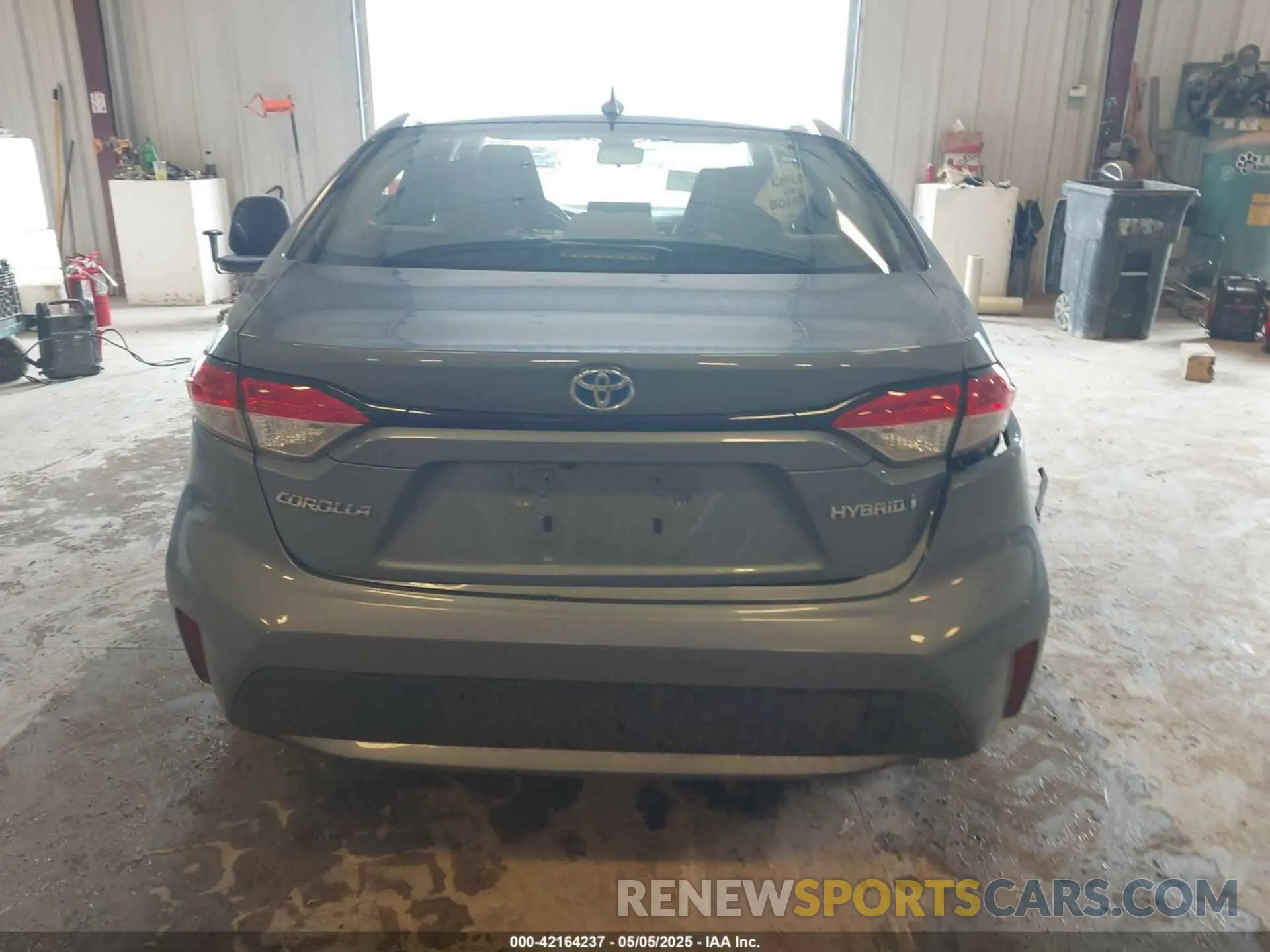 16 Photograph of a damaged car JTDEBRBE2LJ015742 TOYOTA COROLLA 2020